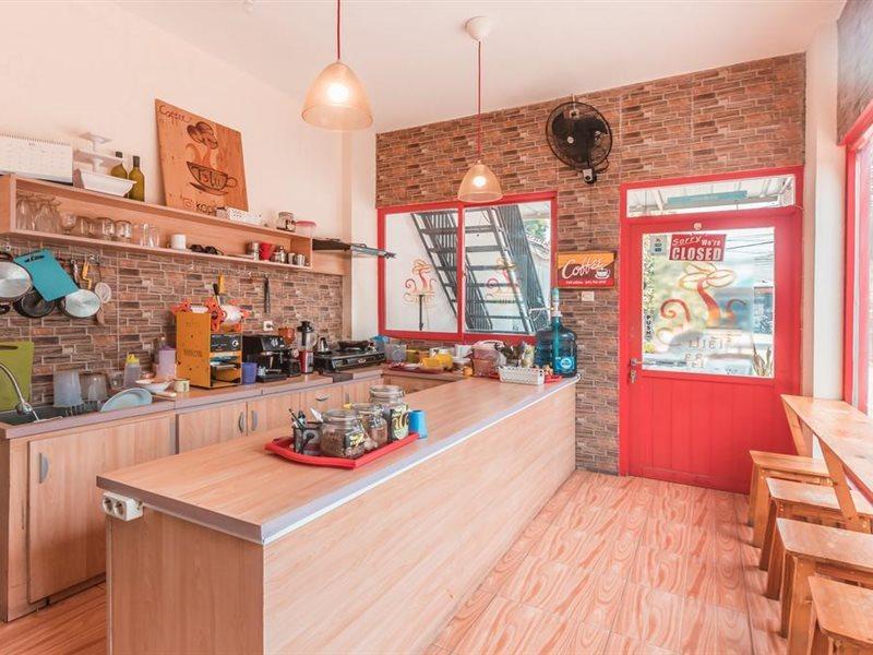 Oyo 1555 Unik Guesthouse Syariah Jakarta Makanan Segera gambar