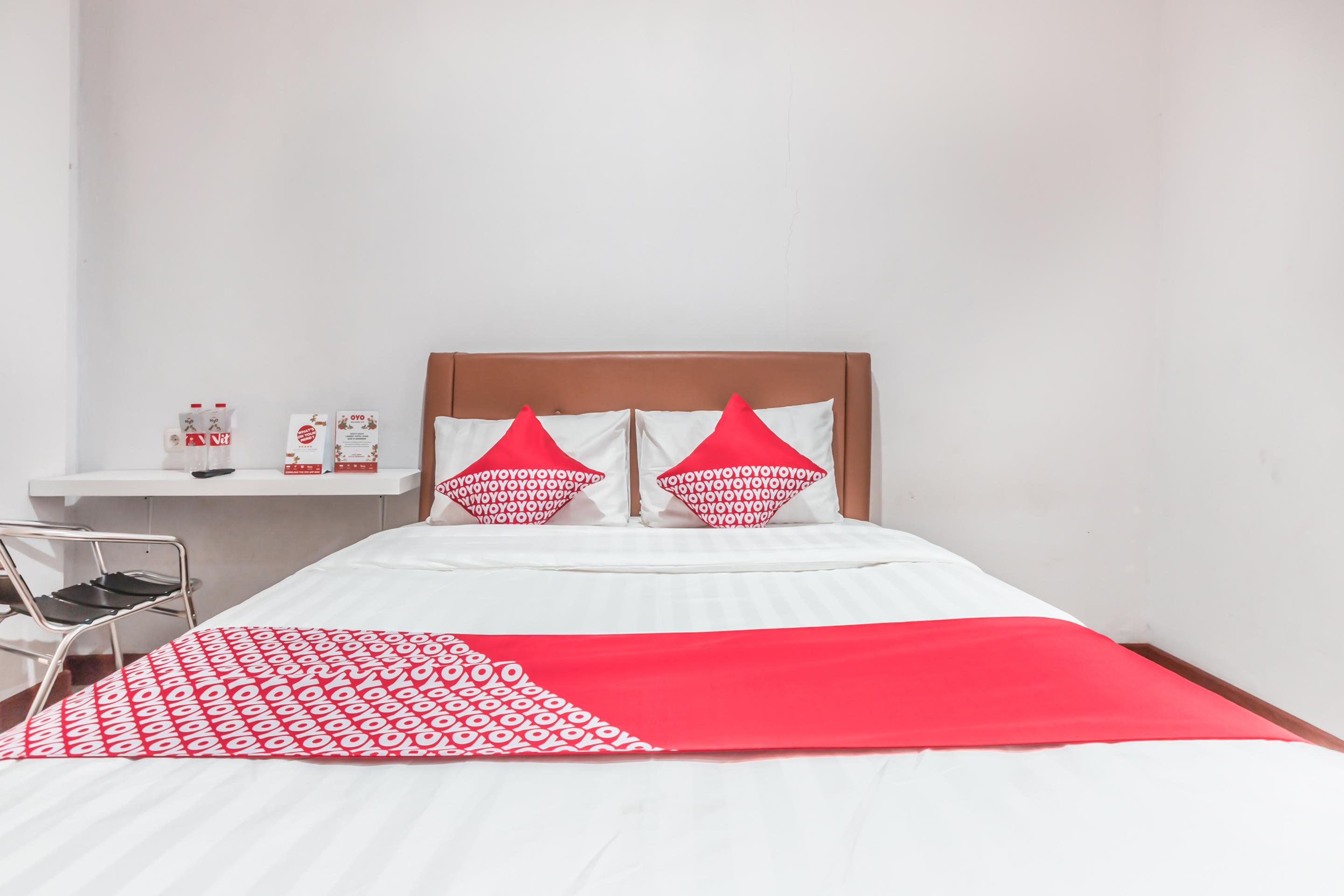Oyo 1555 Unik Guesthouse Syariah Jakarta Luaran gambar