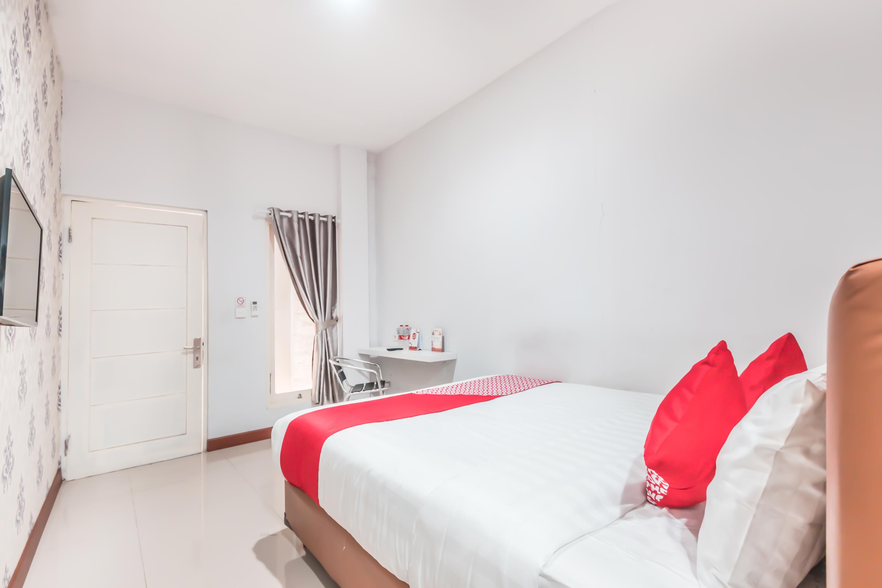 Oyo 1555 Unik Guesthouse Syariah Jakarta Luaran gambar