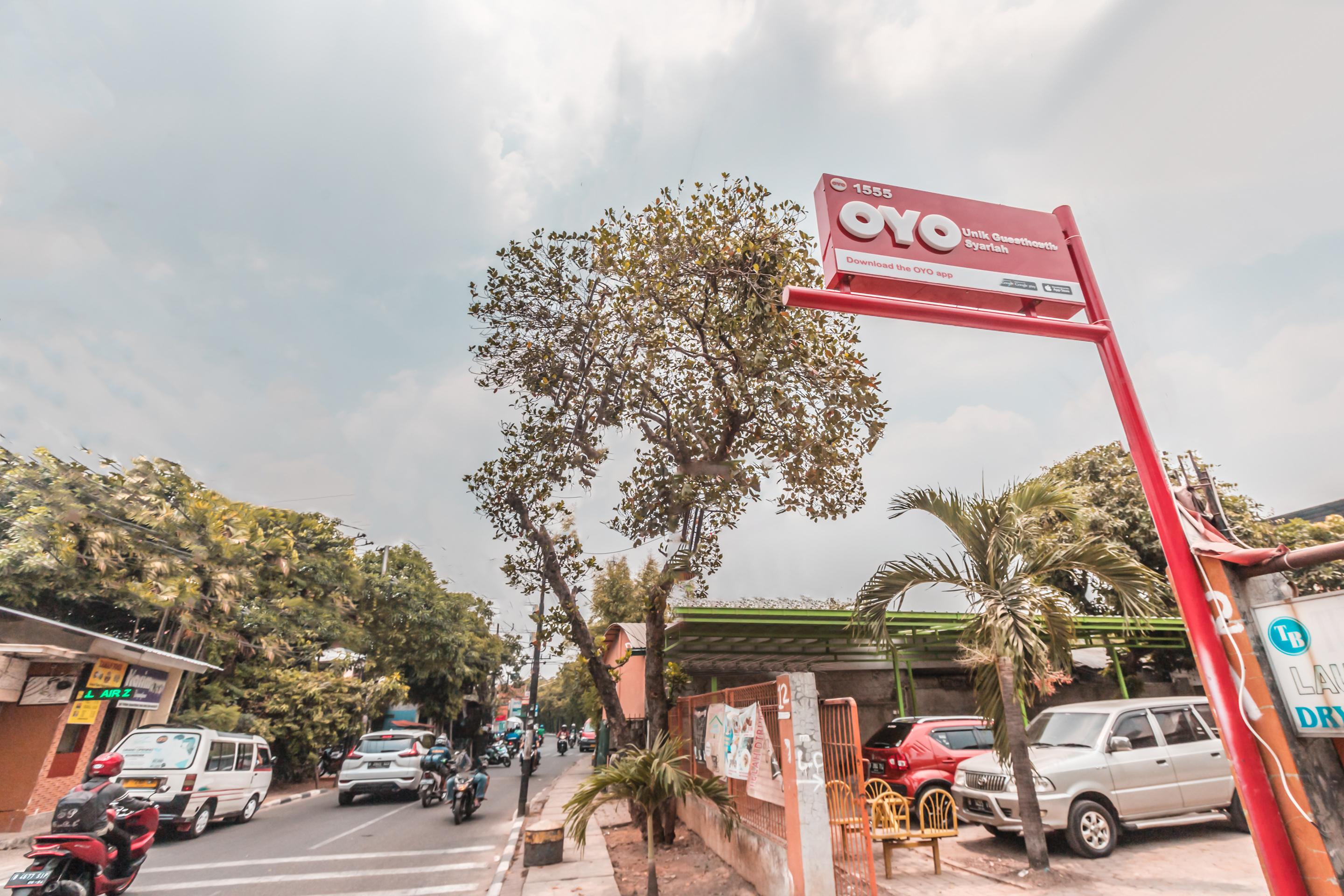 Oyo 1555 Unik Guesthouse Syariah Jakarta Luaran gambar